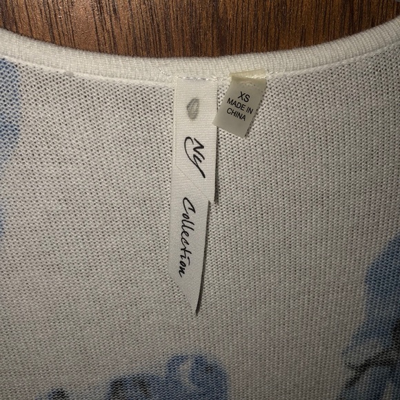 White cardigan - Picture 2 of 3